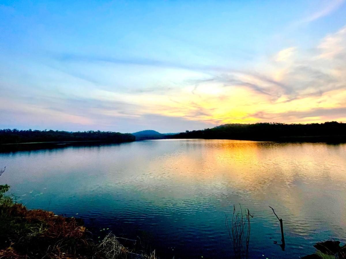 De Lago Resort On Lake Bennett Екстер'єр фото